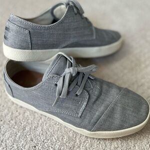 Classic TOMS Paseo in light grey